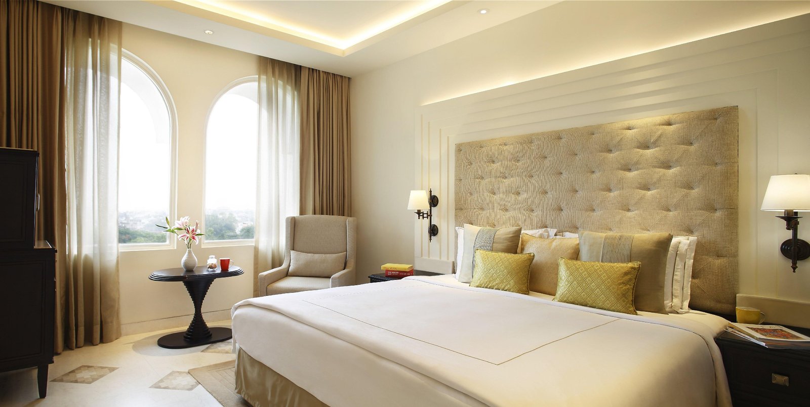 Heritage Riverview Suite